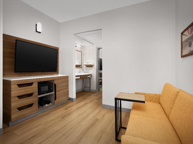 Hampton Inn & Suites San Clemente image