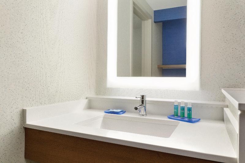 Holiday Inn Express Hartford South - Rocky Hill photo 17