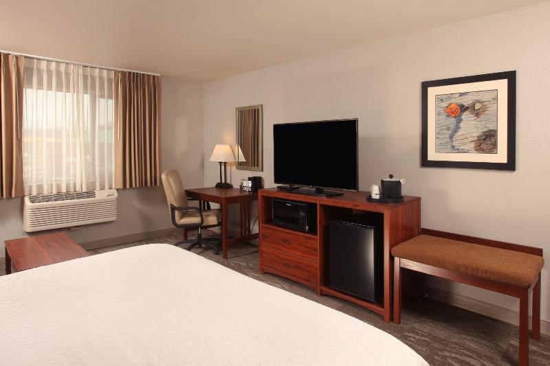 Hampton Inn Kalispell image
