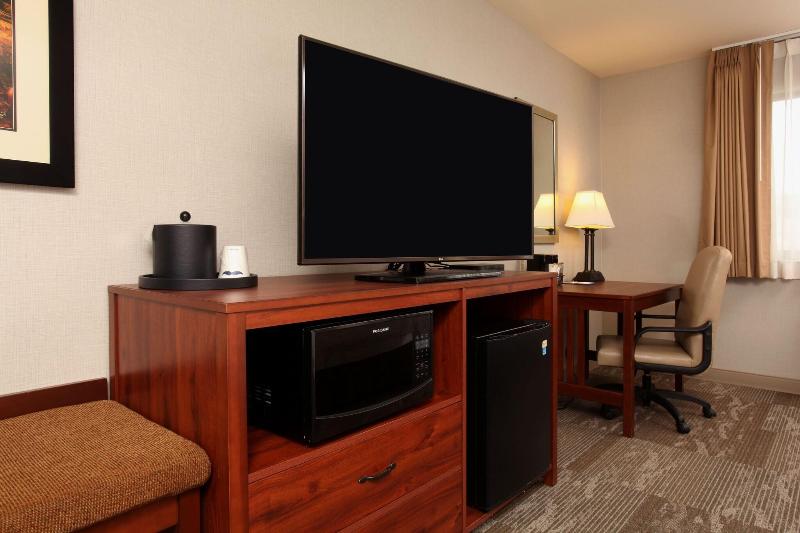 Hampton Inn Kalispell image