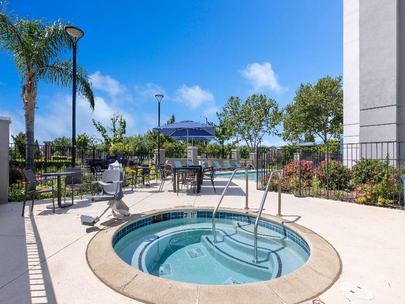 Hampton Inn & Suites Yuba City image