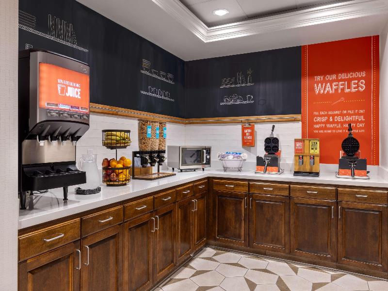Hampton Inn & Suites Yuba City image
