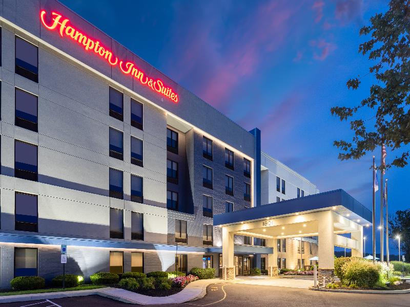 Hampton Inn & Suites Valley Forge/Oaks image