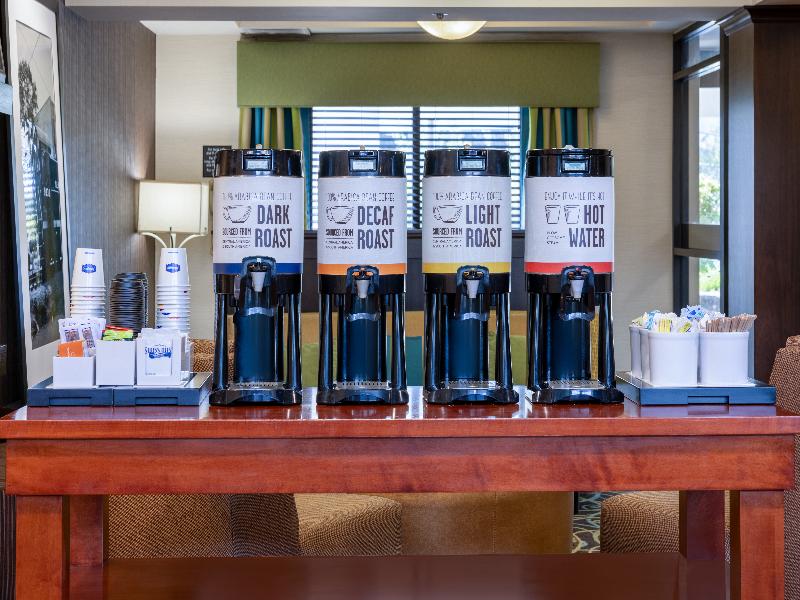 Hampton Inn & Suites Valley Forge/Oaks image