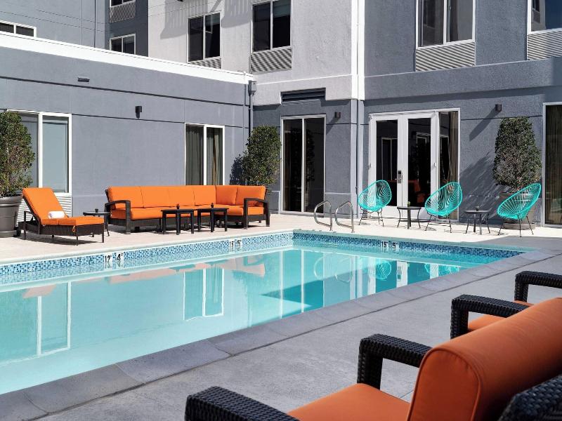 Aloft Mountain View image