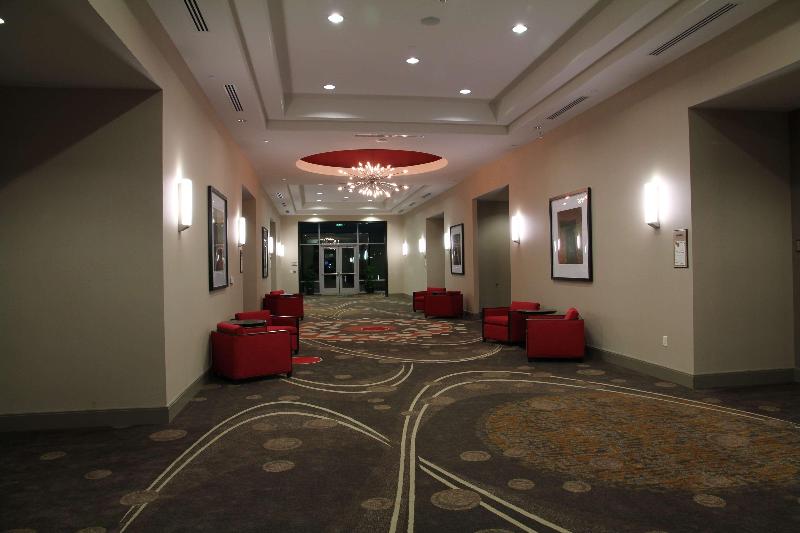 Hotel Embassy Suites by Hilton - Ontario Airport