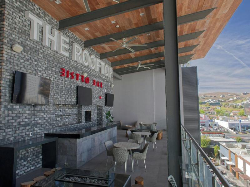 Ramada Encore By Wyndham Chihuahua Distrito 1 image