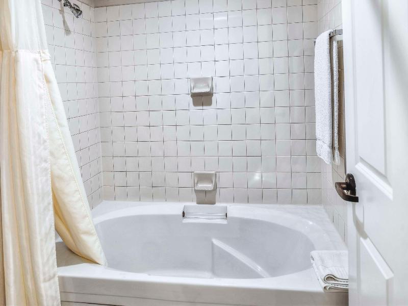 Hilton Vacation Club Varsity Club Tucson image