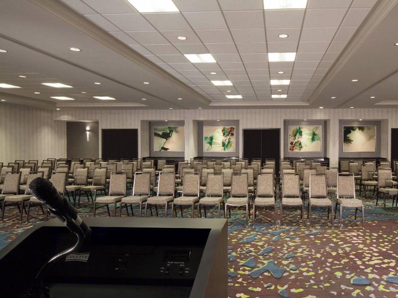 Dallas Marriott Suites Medical/Market Center image
