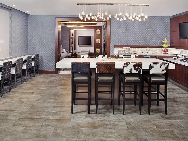 Dallas Marriott Suites Medical/Market Center image
