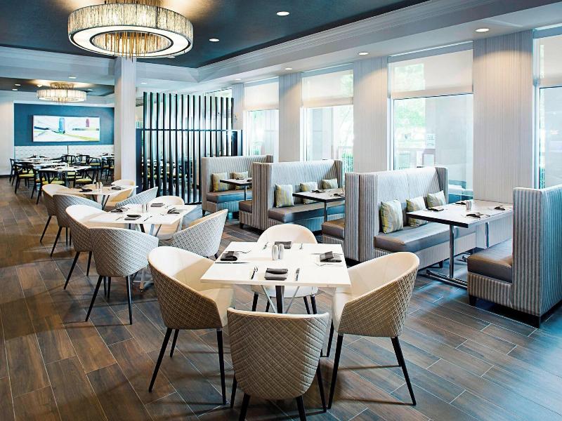 Dallas Marriott Suites Medical/Market Center image