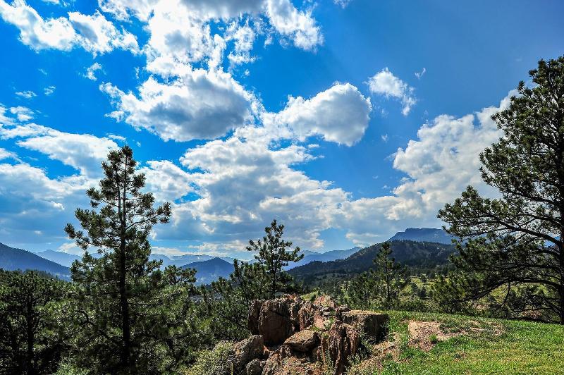 The Historic Crags Lodge image