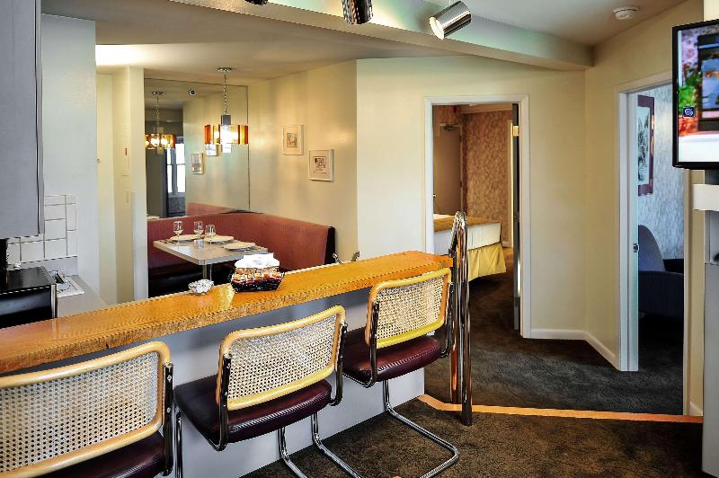 The Historic Crags Lodge image