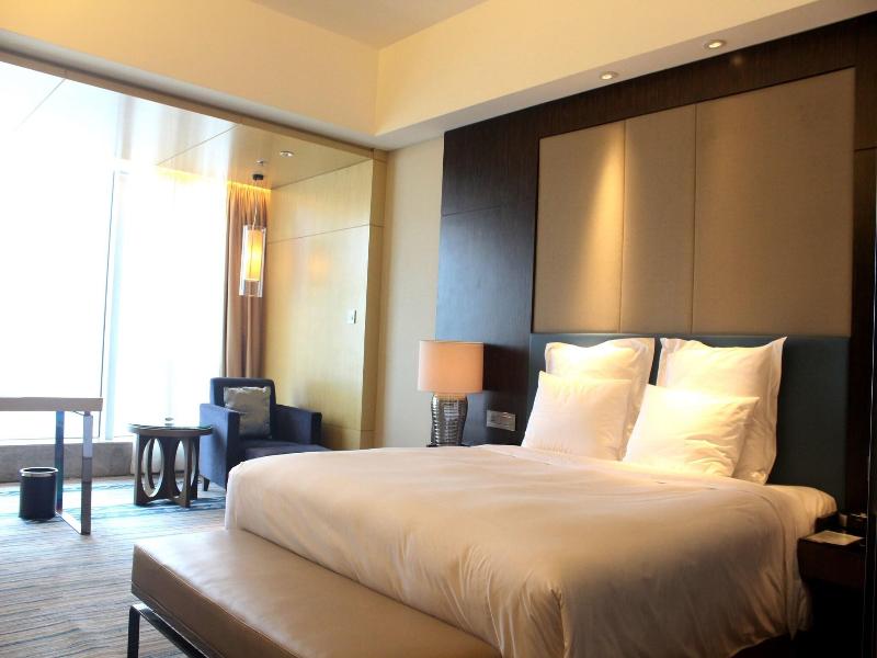 Club Room, 1 King Bed