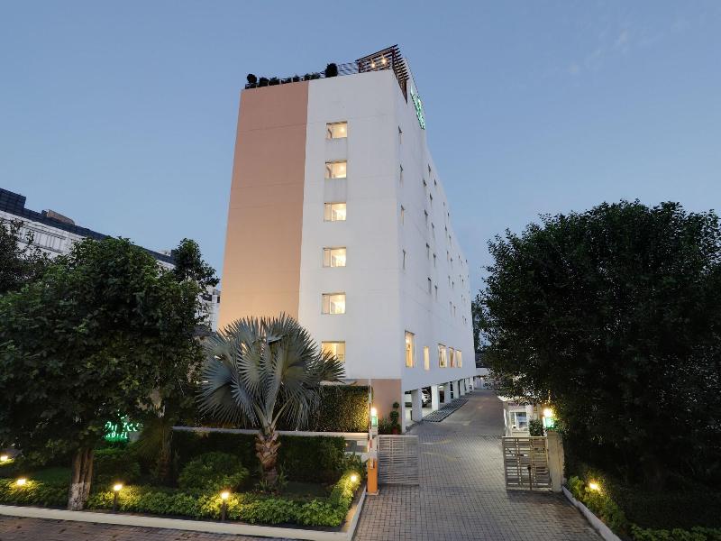 Lemon Tree Chandigarh image