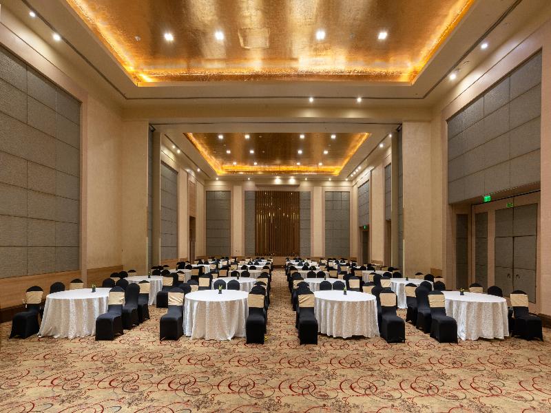 Radisson Blu Bengaluru Outer Ring Road image