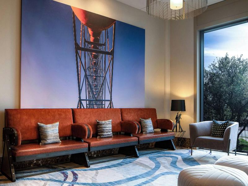 Renaissance Dallas Hotel image
