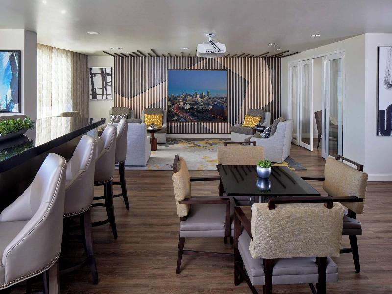 Renaissance Dallas Hotel image