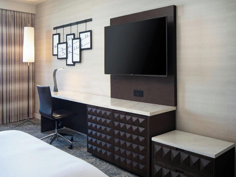 Renaissance Dallas Hotel image