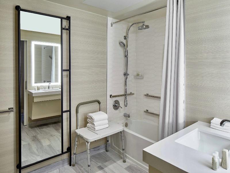 Renaissance Dallas Hotel image