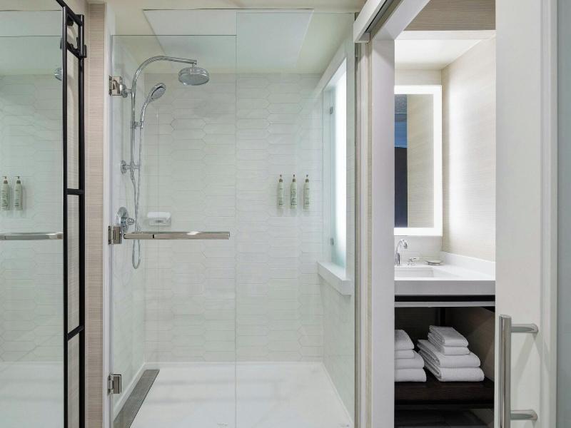Renaissance Dallas Hotel image