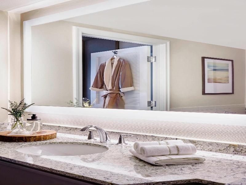 Marriott Coronado Island Resort & Spa image