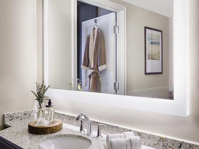 Marriott Coronado Island Resort & Spa image