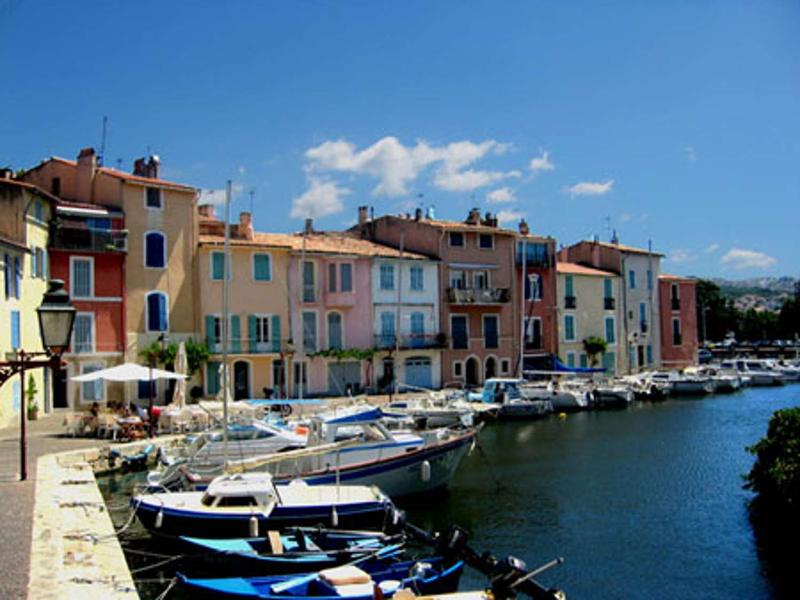 Campanile NATURE - Martigues image