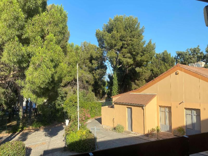 Campanile NATURE - Martigues image