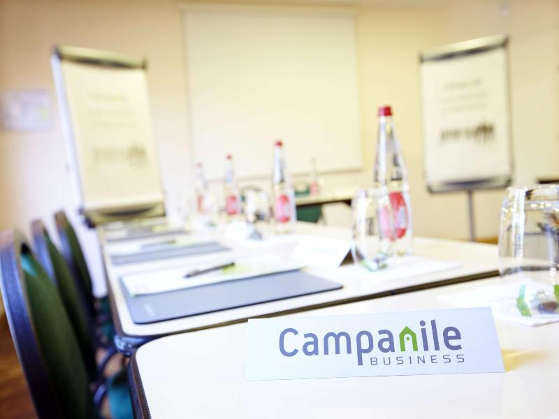 Campanile NATURE - Martigues image