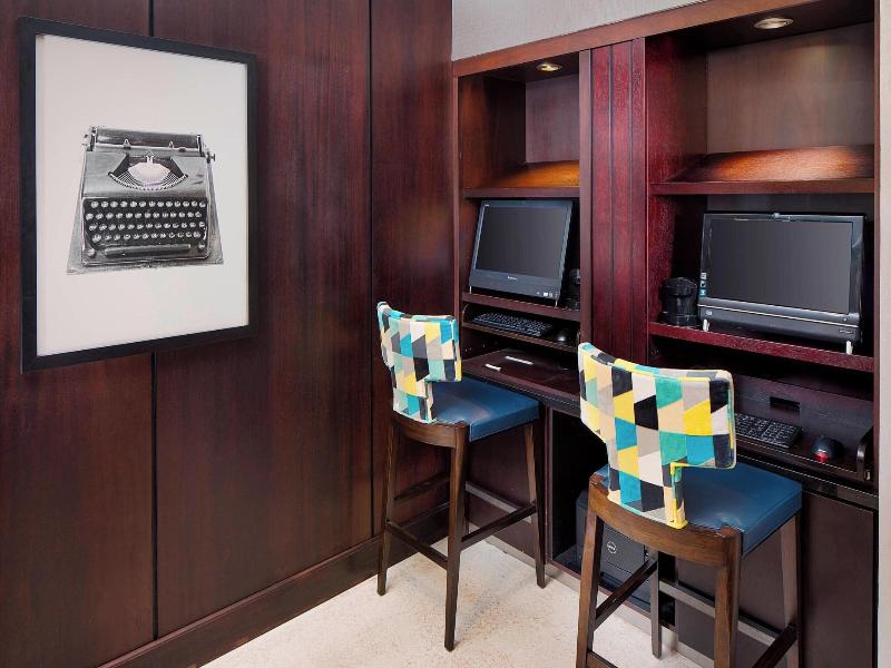 Residence Inn San Diego Downtown/Gaslamp Quarter image