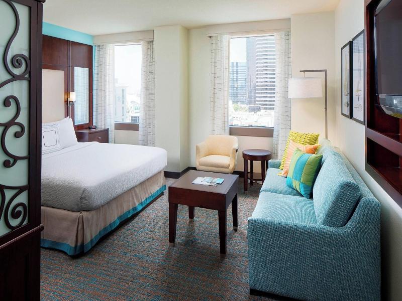 Residence Inn San Diego Downtown/Gaslamp Quarter image