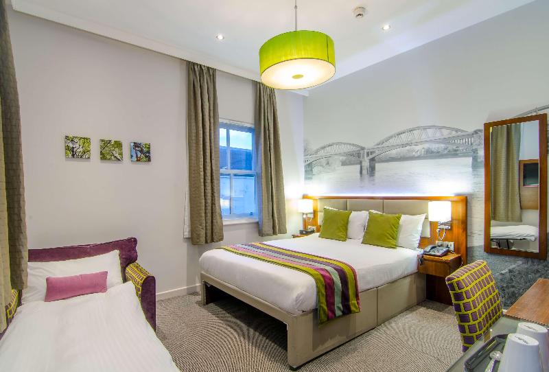Seraphine Hammersmith image