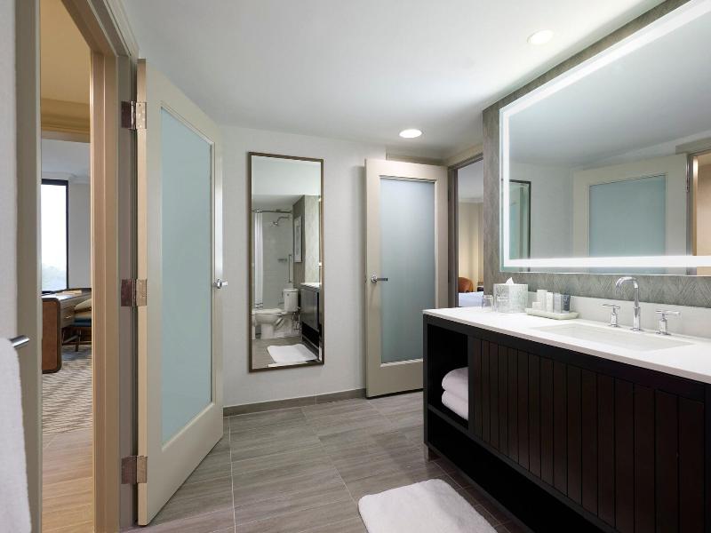 JW Marriott Houston by the Galleria image