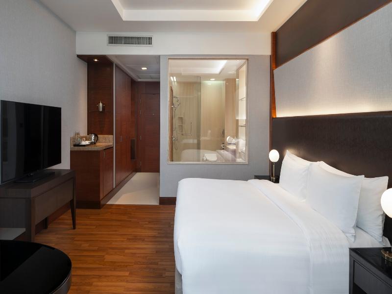 The Grand Fourwings Convention Hotel Bangkok image