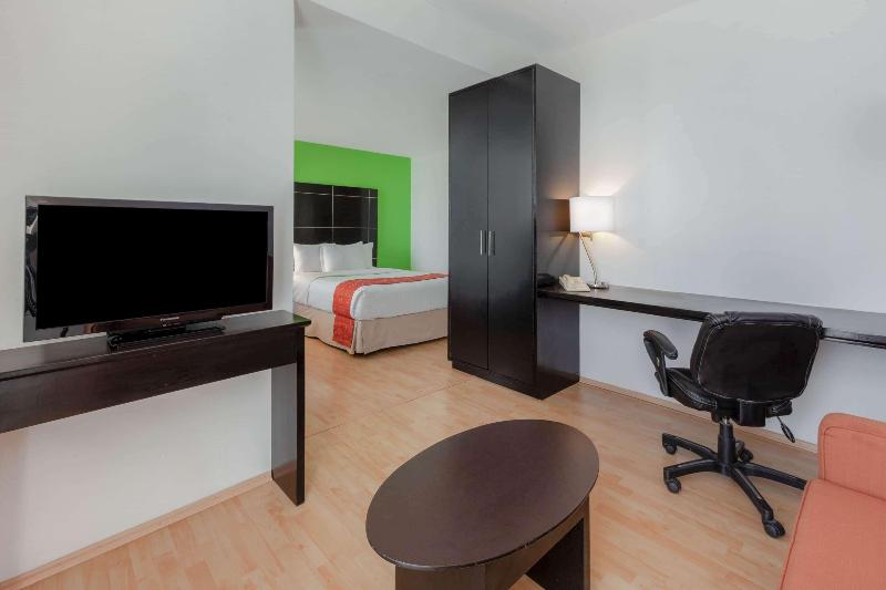 La Quinta By Wyndham Puebla Palmas Angelopolis image