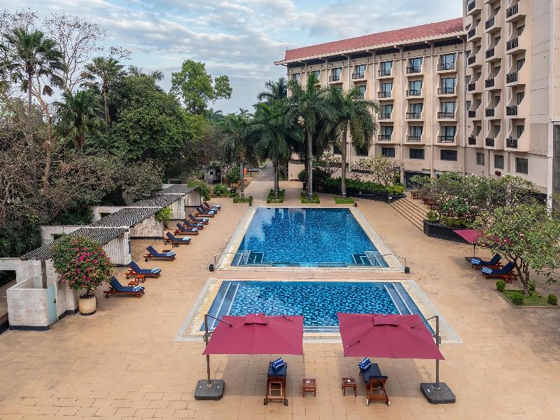 Radisson BLU Dhaka Water Garden image