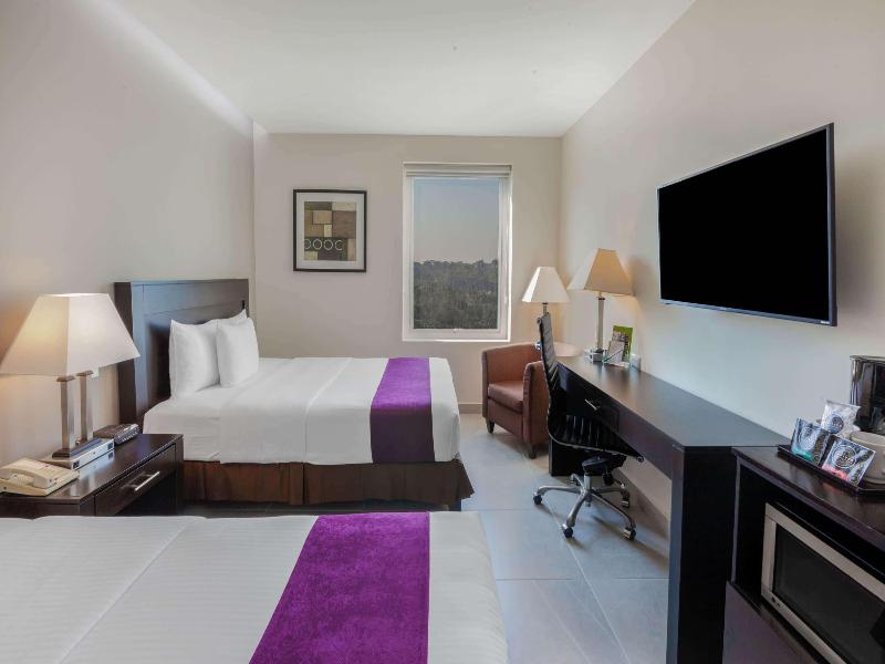 La Quinta By Wyndham Poza Rica image