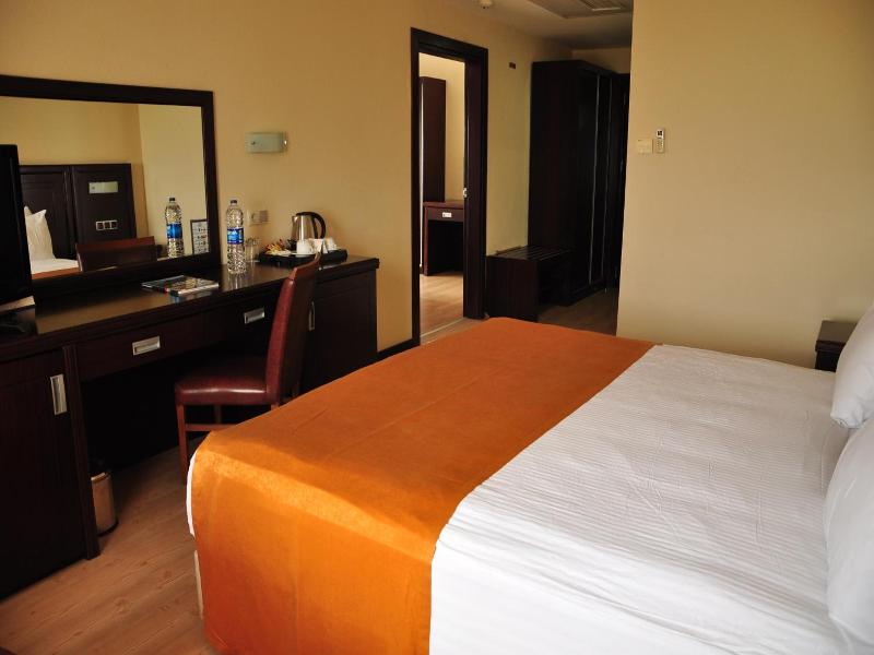 Eser Diamond Hotel & Convention Centre image