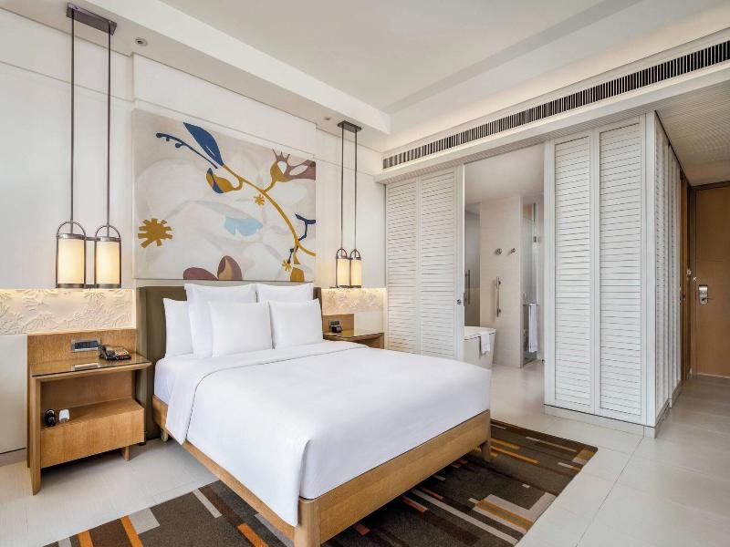 Renaissance Sanya Resort & Spa image