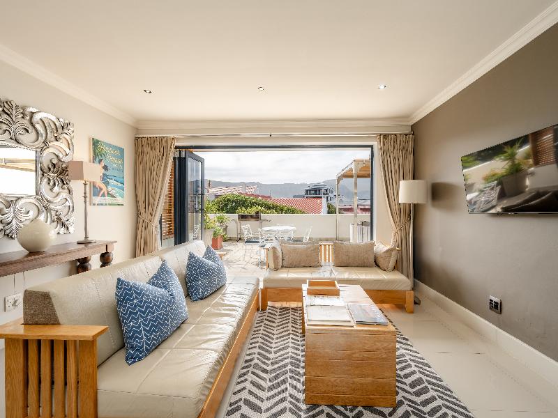 Harbour House Hotel image