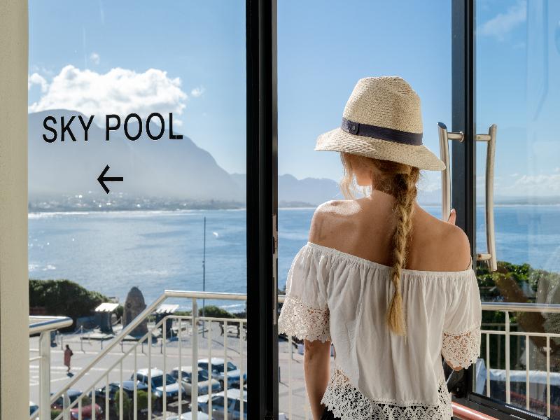Harbour House Hotel image