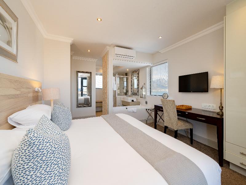 Harbour House Hotel image