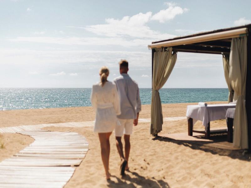 The Romanos, A Luxury Collection Resort image