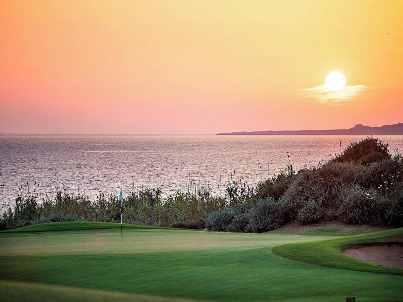 The Romanos, A Luxury Collection Resort image