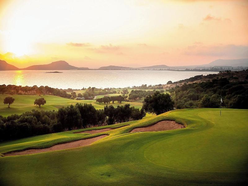 The Romanos, A Luxury Collection Resort image