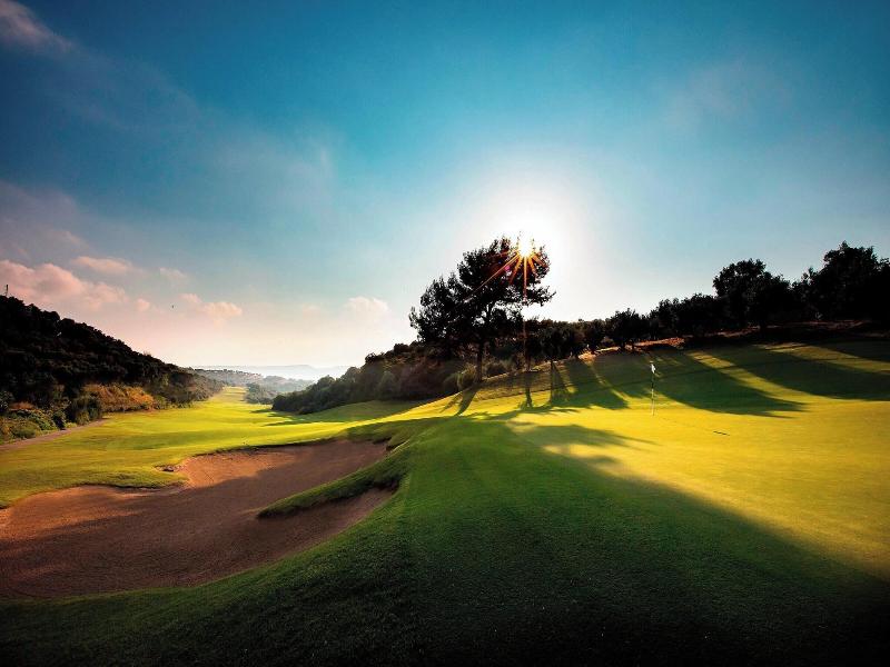 The Romanos, A Luxury Collection Resort image