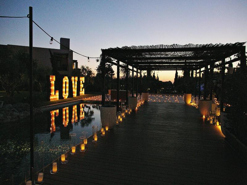 The Romanos, A Luxury Collection Resort image