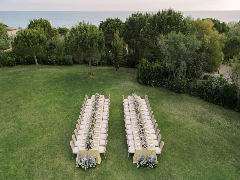 The Romanos, A Luxury Collection Resort image