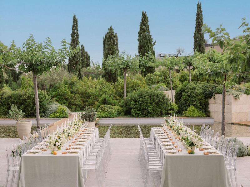 The Romanos, A Luxury Collection Resort image